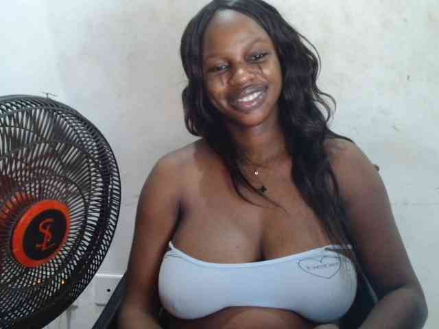 Sweetncreamy webcam