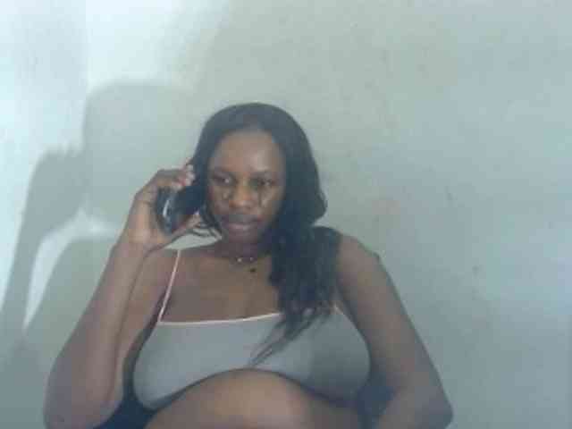 Sweetncreamy webcam
