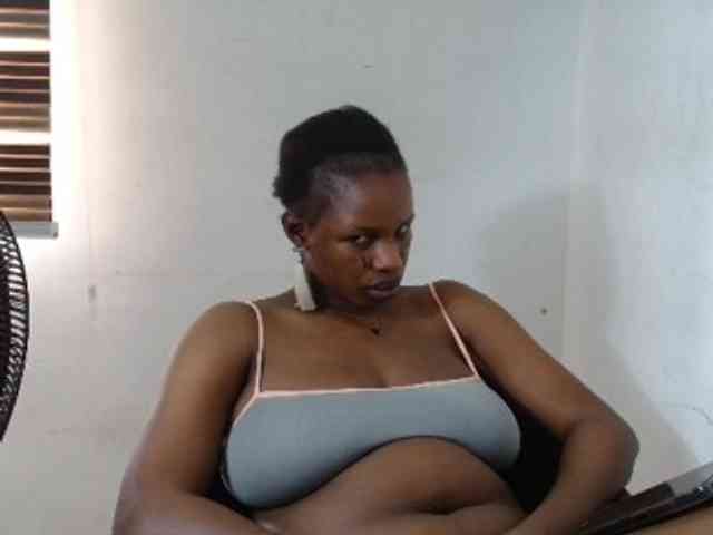 Sweetncreamy webcam