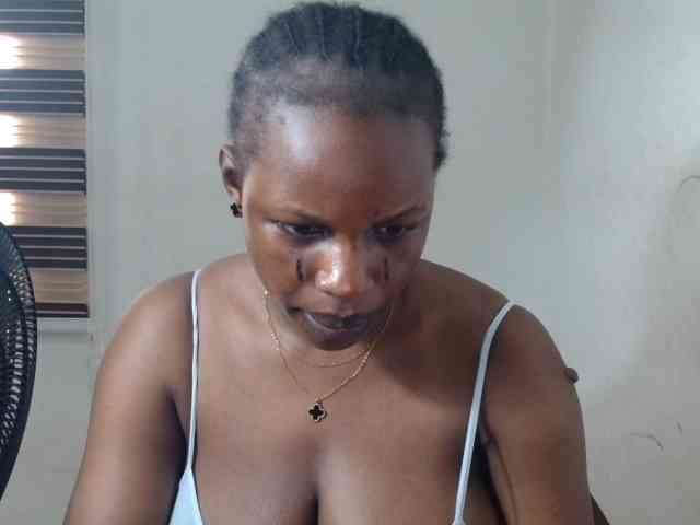 Sweetncreamy webcam