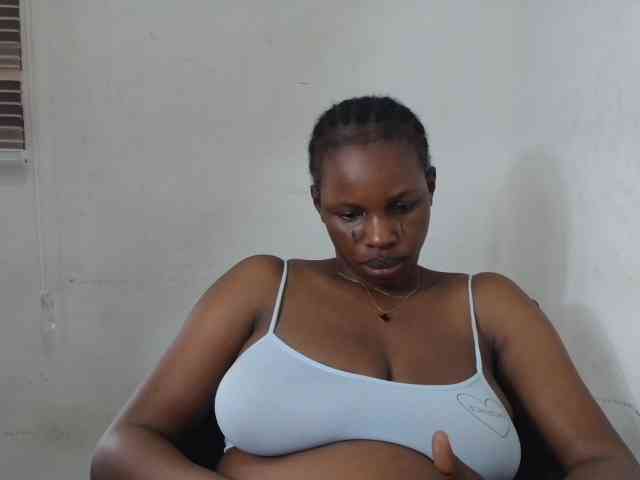 Sweetncreamy webcam