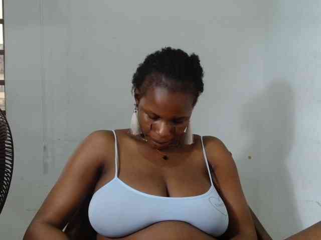 Sweetncreamy webcam