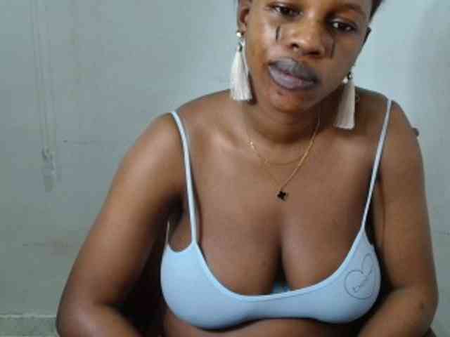 Sweetncreamy webcam