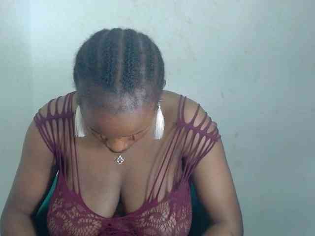Sweetncreamy webcam