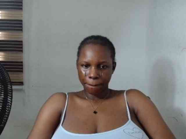 Sweetncreamy webcam
