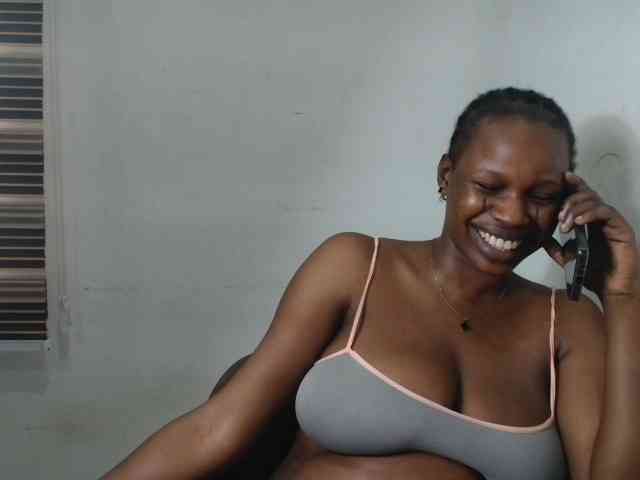 Sweetncreamy webcam