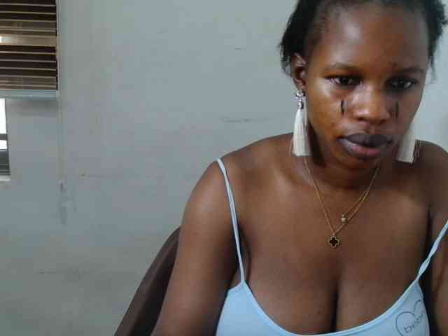 Sweetncreamy webcam