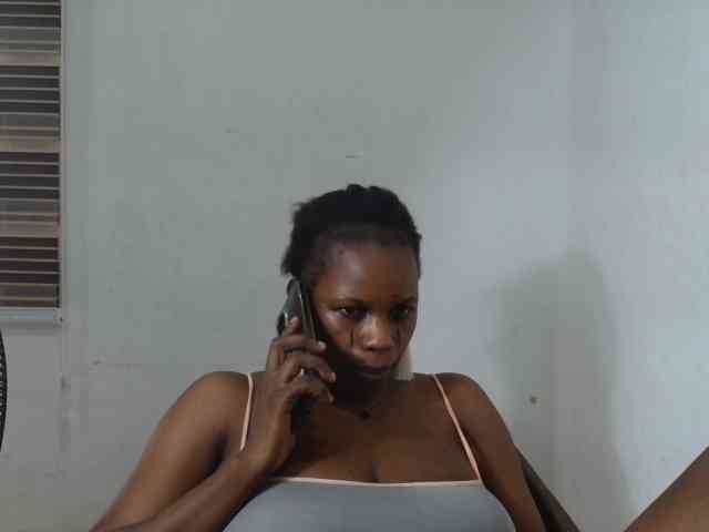 Sweetncreamy webcam