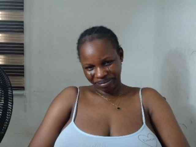 Sweetncreamy webcam