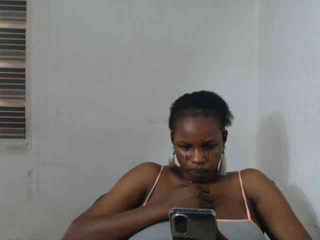 Sweetncreamy webcam
