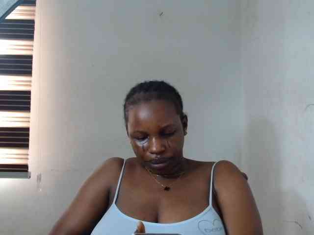 Sweetncreamy webcam