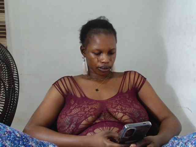 Sweetncreamy webcam