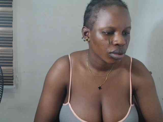 Sweetncreamy webcam