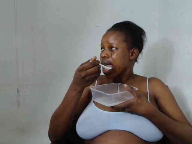 Sweetncreamy webcam