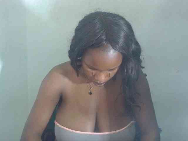 Sweetncreamy webcam