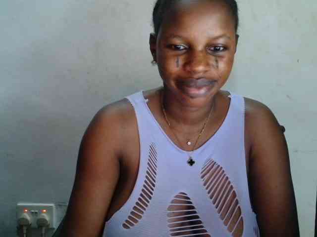 Sweetncreamy Live Webcam on BongaCams