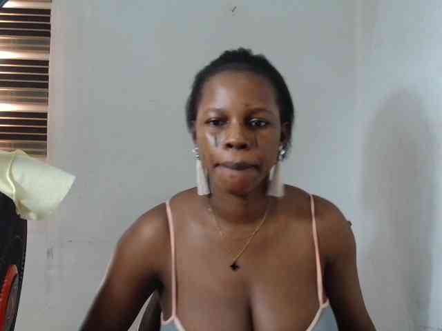 Sweetncreamy webcam
