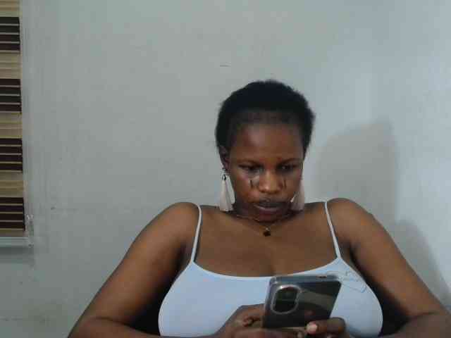 Sweetncreamy webcam