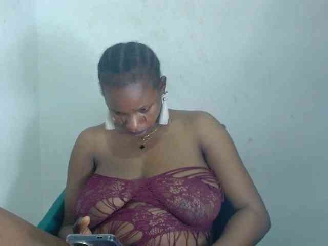 Sweetncreamy webcam