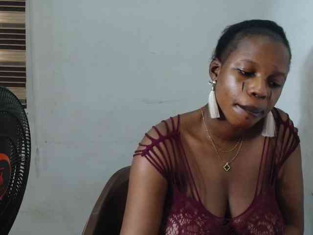 Sweetncreamy webcam