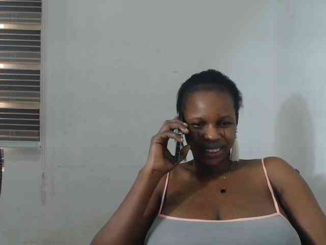 Sweetncreamy webcam