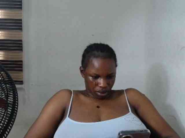 Sweetncreamy webcam