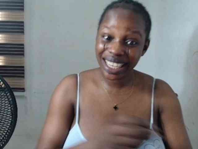 Sweetncreamy webcam
