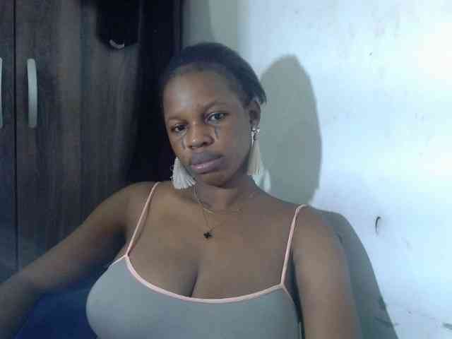 Sweetncreamy webcam