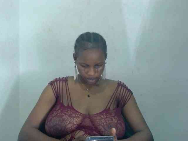Sweetncreamy webcam