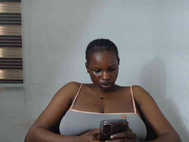 Sweetncreamy webcam