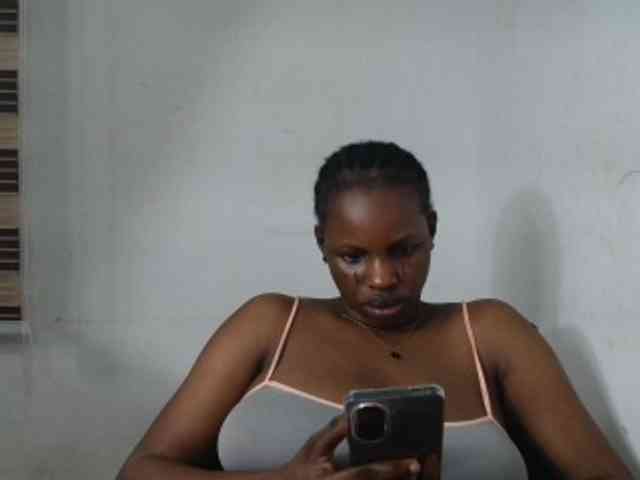 Sweetncreamy webcam