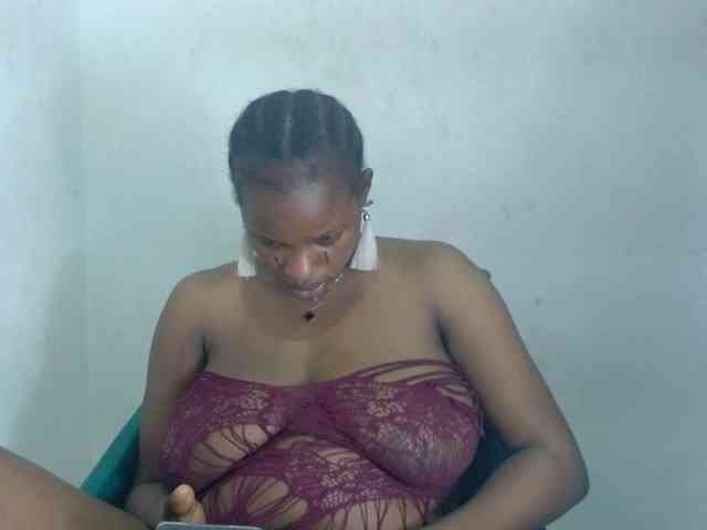 Sweetncreamy webcam