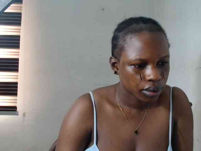 Sweetncreamy webcam