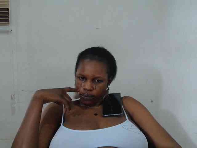 Sweetncreamy webcam