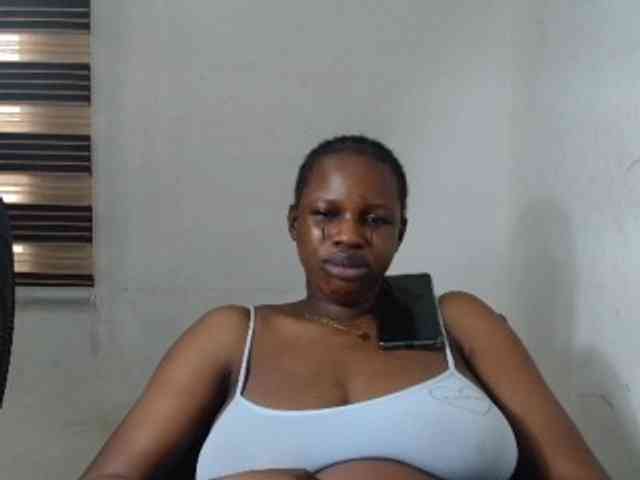 Sweetncreamy webcam