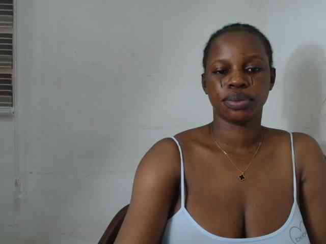 Sweetncreamy webcam