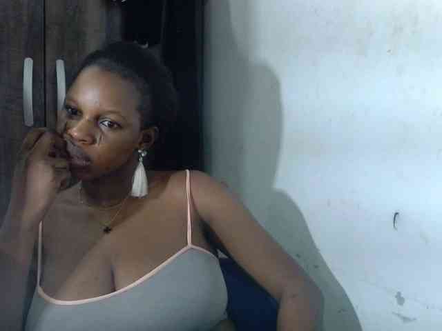 Sweetncreamy webcam