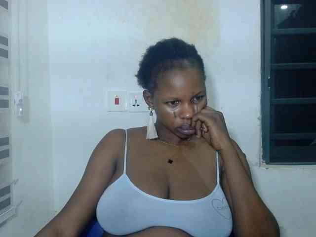 Sweetncreamy webcam
