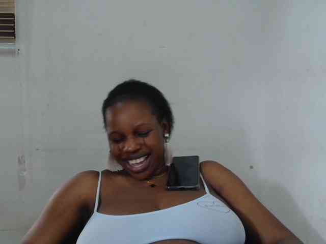 Sweetncreamy webcam