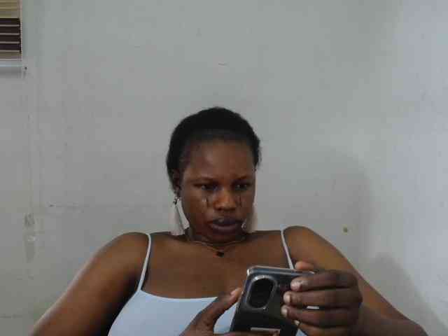 Sweetncreamy webcam