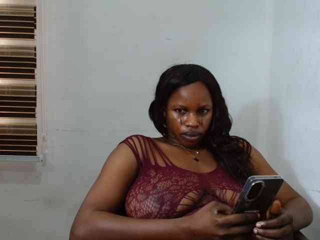 Sweetncreamy webcam
