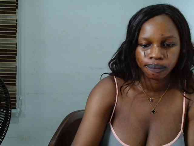 Sweetncreamy webcam