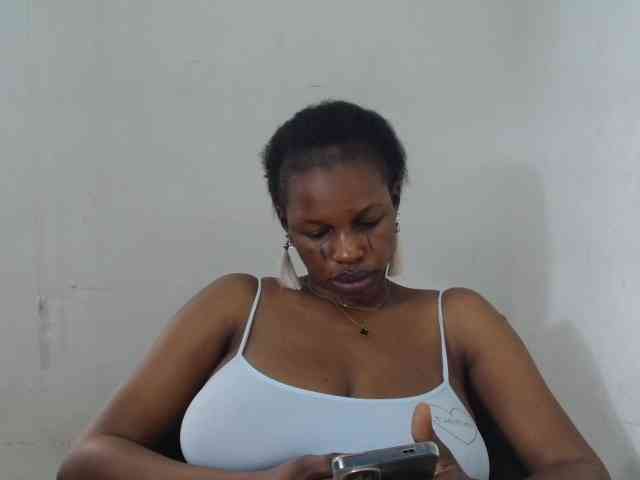 Sweetncreamy webcam