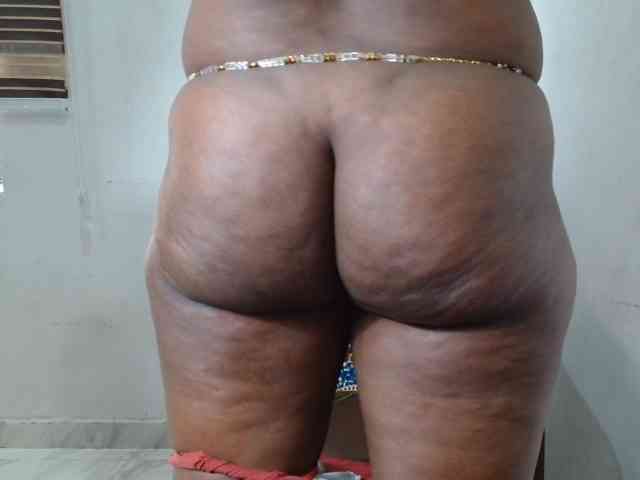 Sweetncreamy webcam