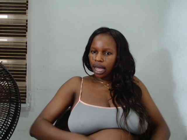 Sweetncreamy webcam