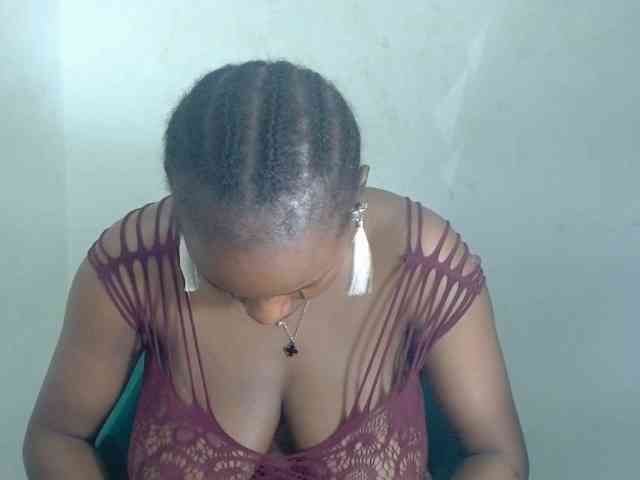 Sweetncreamy webcam