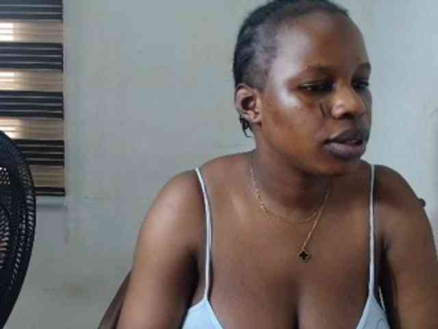 Sweetncreamy webcam