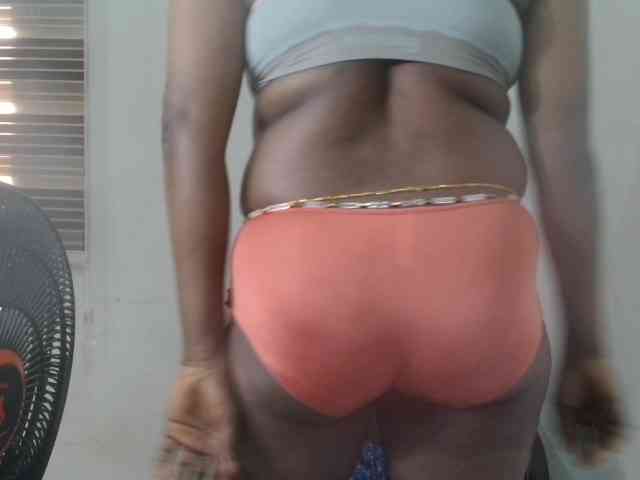 Sweetncreamy webcam