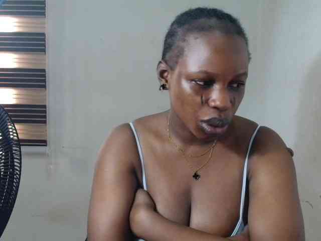 Sweetncreamy webcam