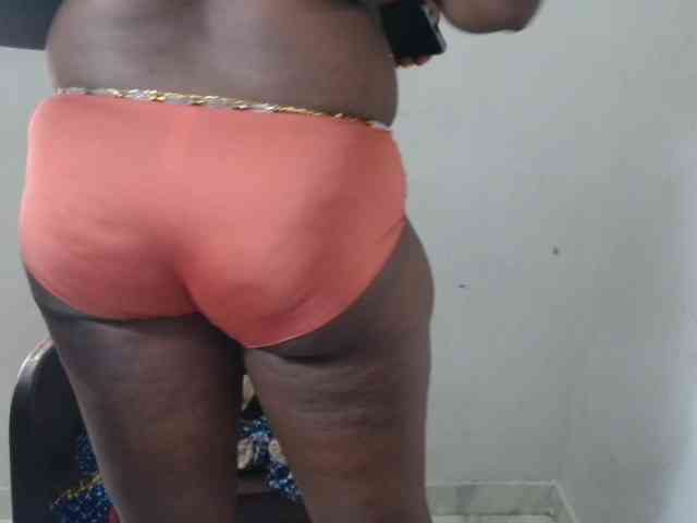 Sweetncreamy webcam